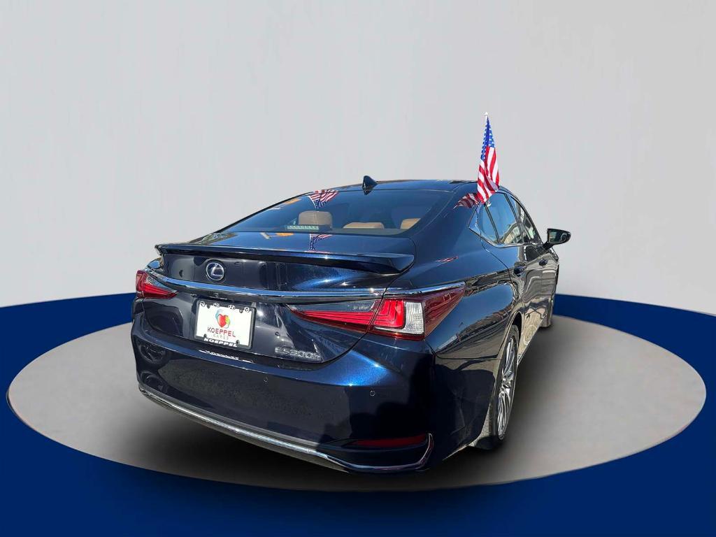 used 2019 Lexus ES 300h car, priced at $26,998