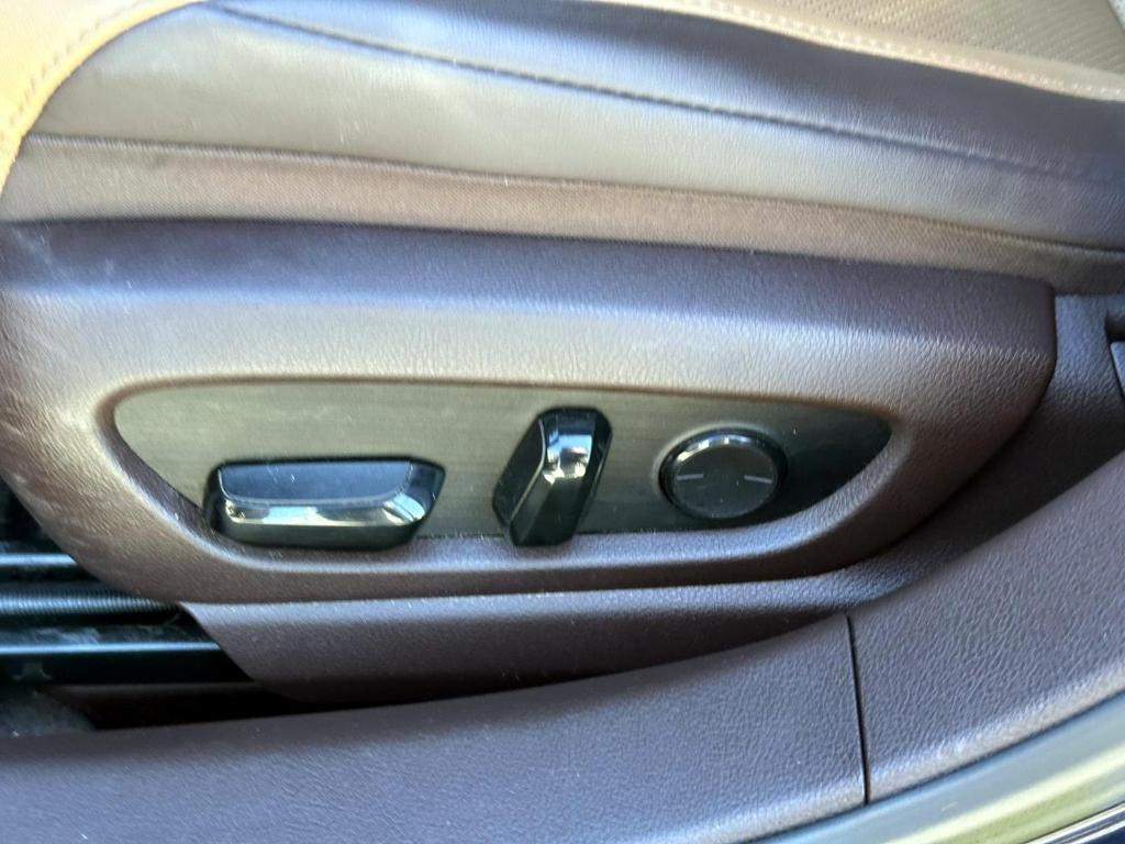 used 2019 Lexus ES 300h car, priced at $26,998