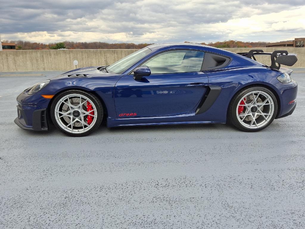 used 2023 Porsche 718 Cayman car