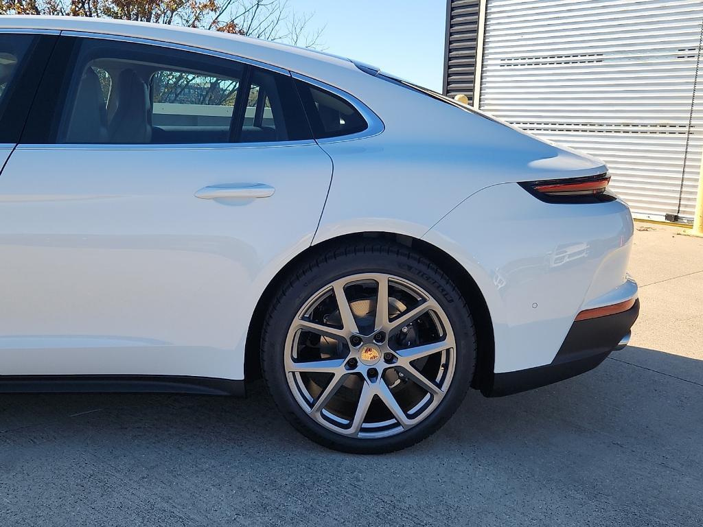 new 2026 Porsche Panamera car, priced at $135,610
