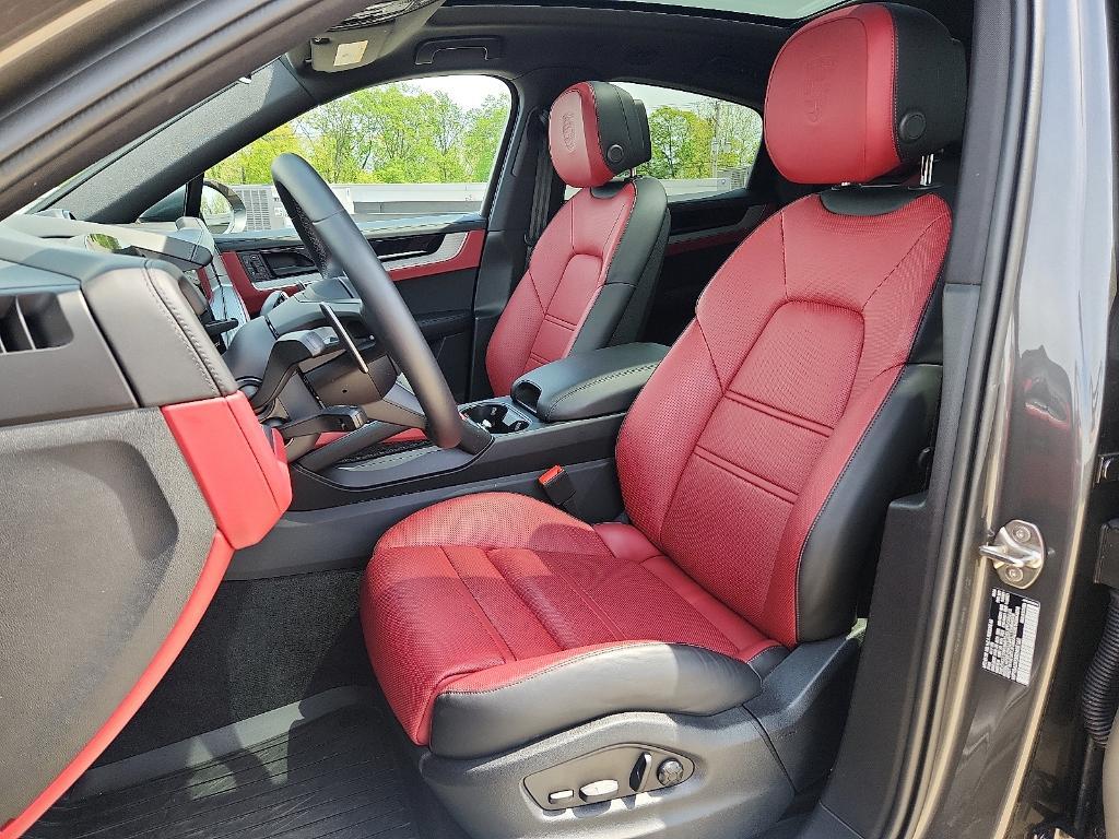 used 2024 Porsche Cayenne car, priced at $92,989