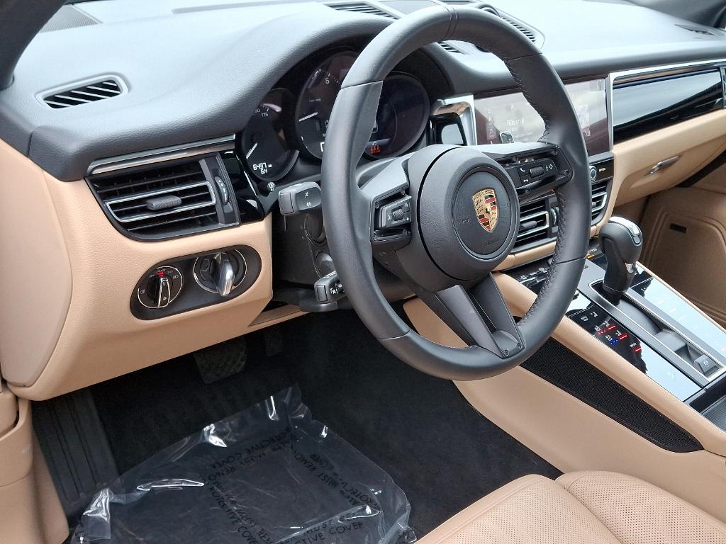 used 2024 Porsche Macan car