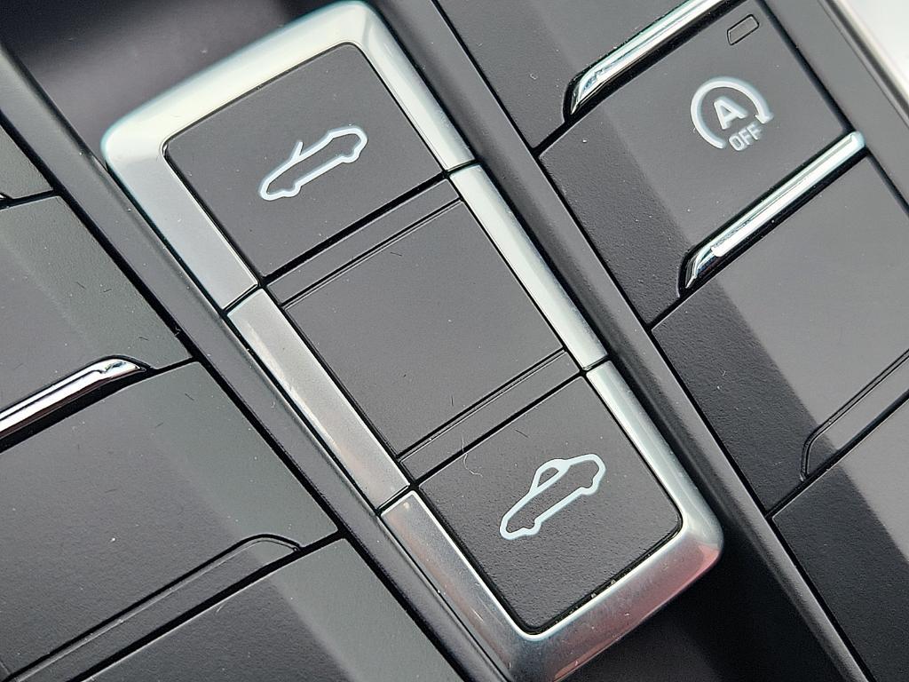 used 2019 Porsche 718 Boxster car, priced at $66,900