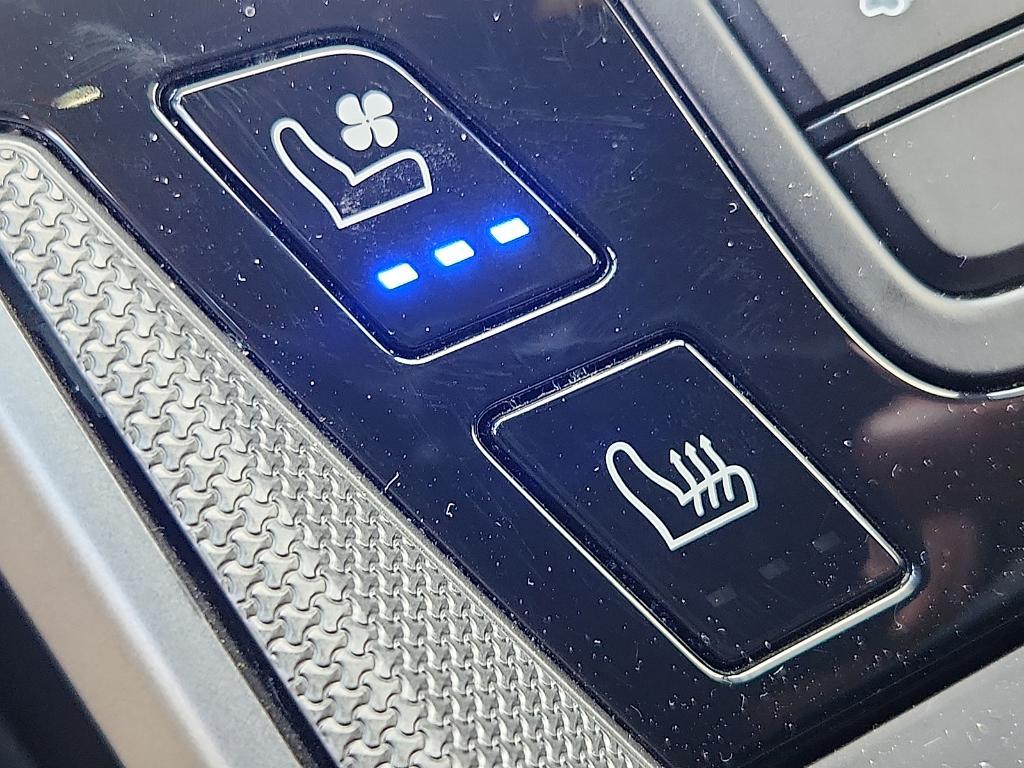 used 2025 Porsche 911 car, priced at $152,985