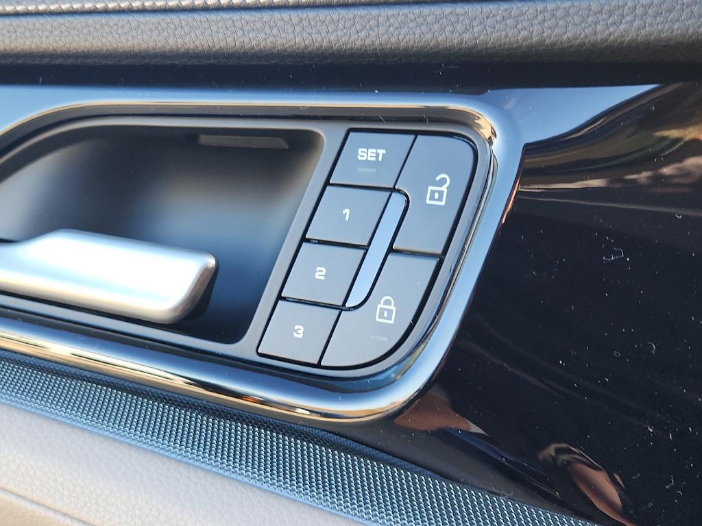 new 2026 Porsche Panamera car, priced at $142,510