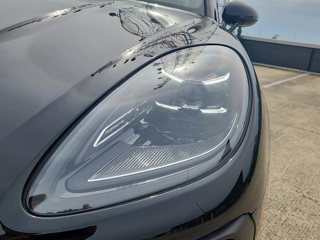 used 2025 Porsche Macan car, priced at $59,962