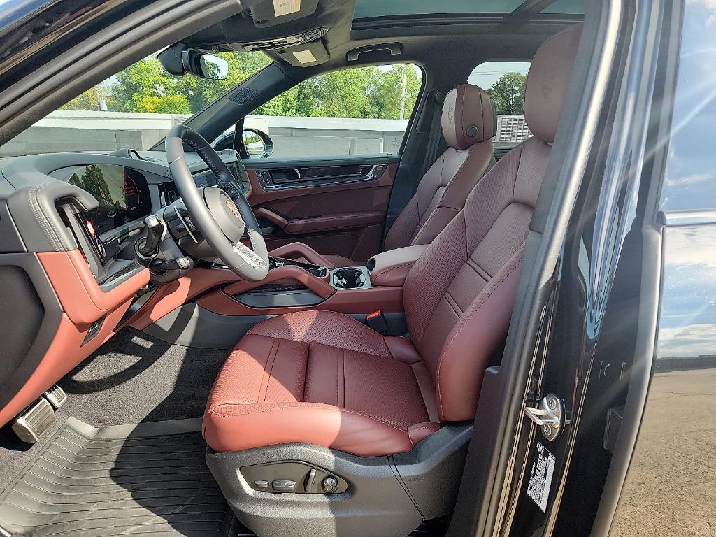 new 2025 Porsche Cayenne car, priced at $162,045
