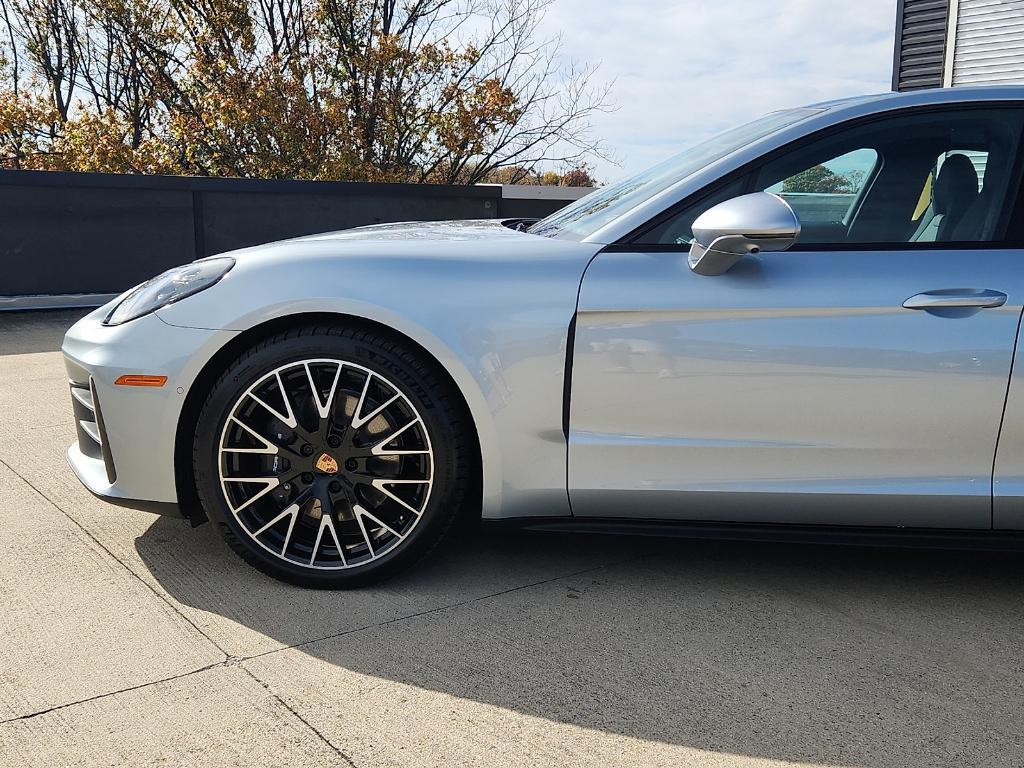 new 2026 Porsche Panamera car, priced at $142,360
