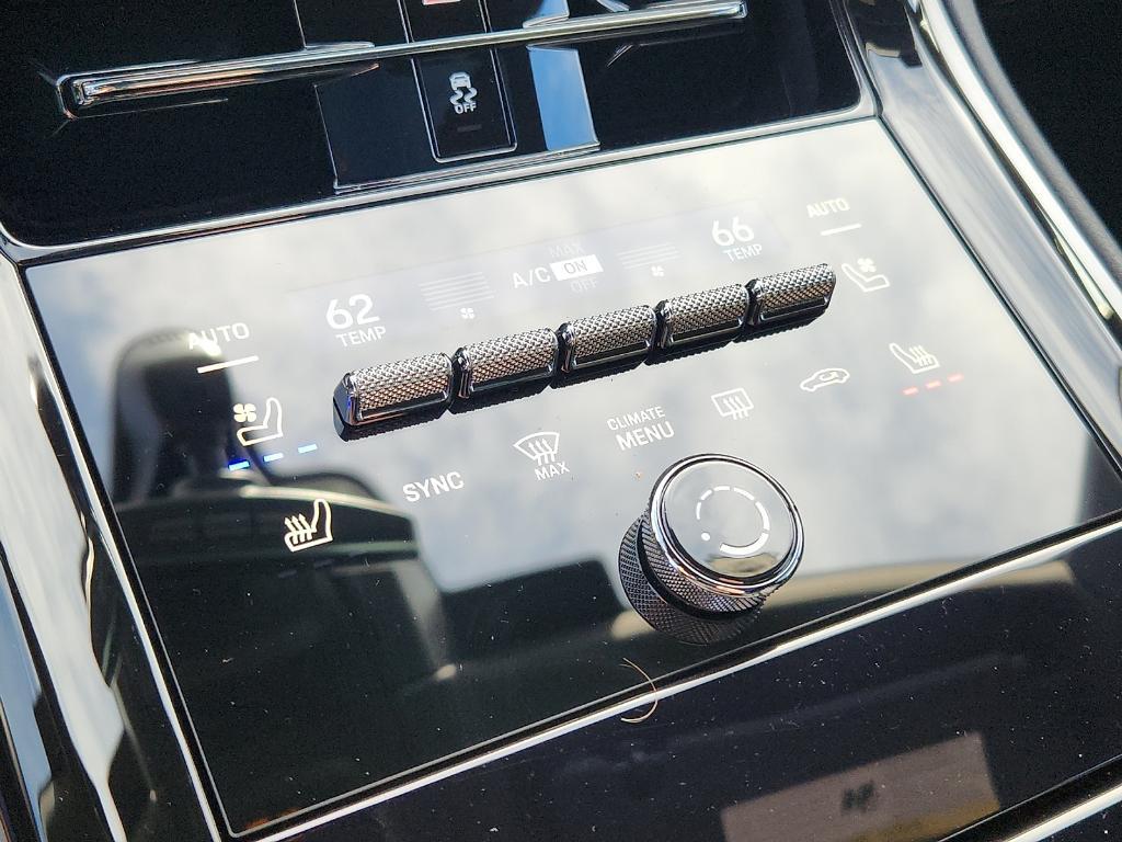 new 2026 Porsche Panamera car, priced at $142,360