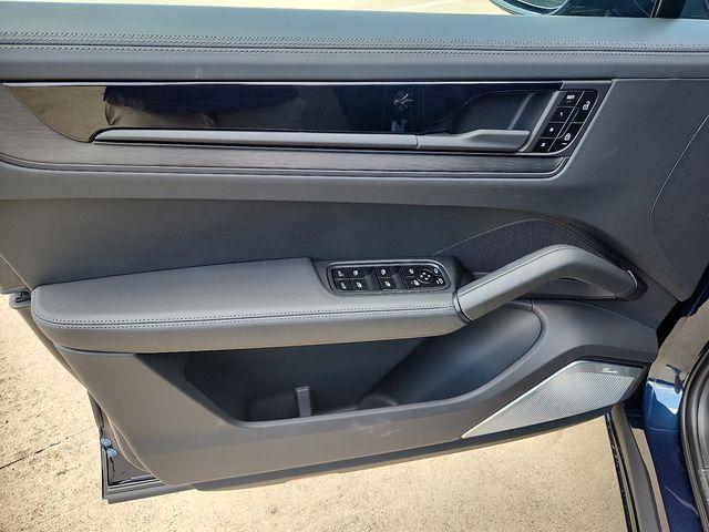 new 2025 Porsche Cayenne car, priced at $167,985