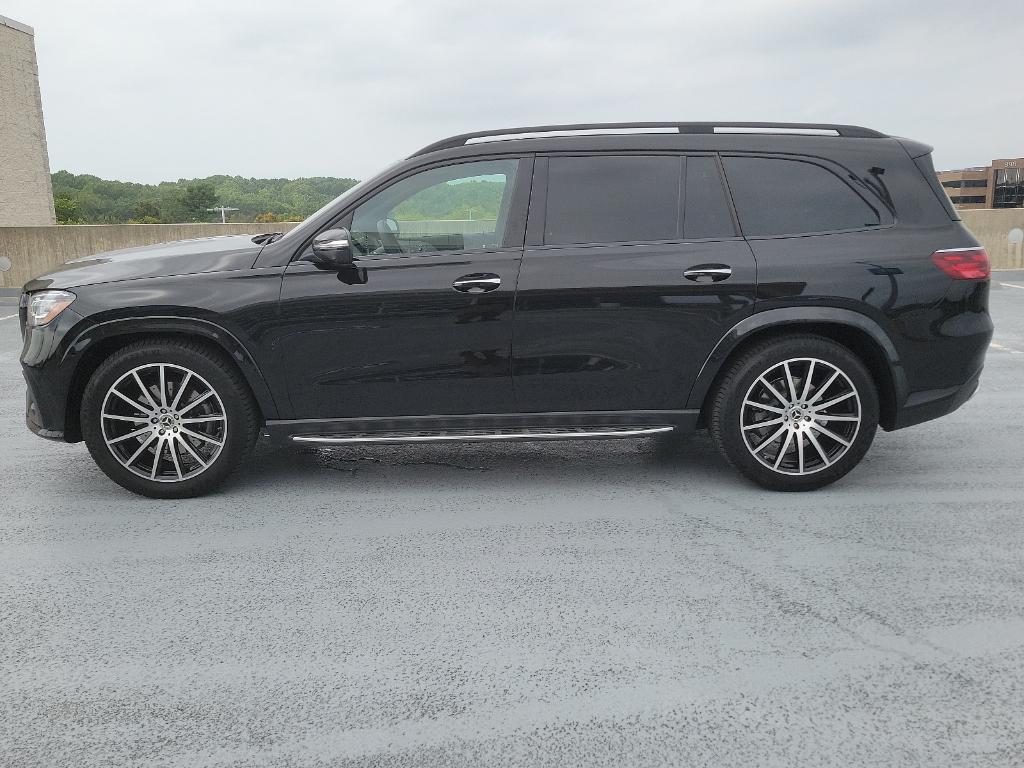 used 2024 Mercedes-Benz GLS 580 car