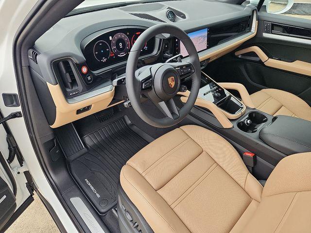 new 2025 Porsche Cayenne car, priced at $104,125