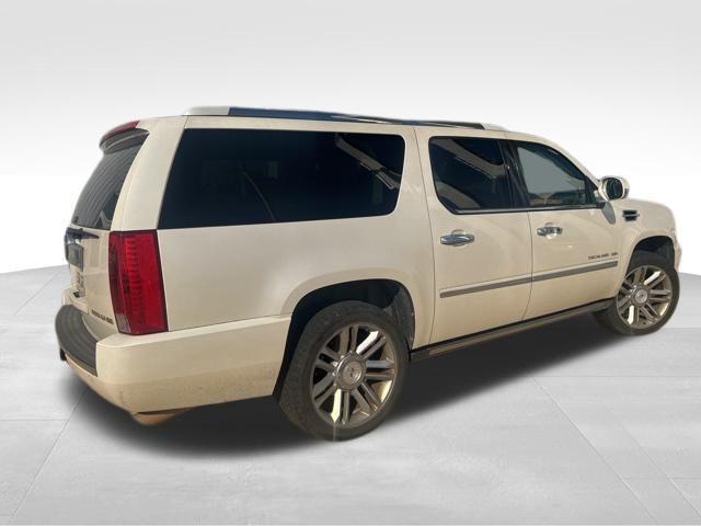 used 2011 Cadillac Escalade ESV car, priced at $8,995