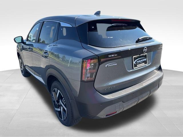 new 2025 Nissan Kicks car, priced at $22,210