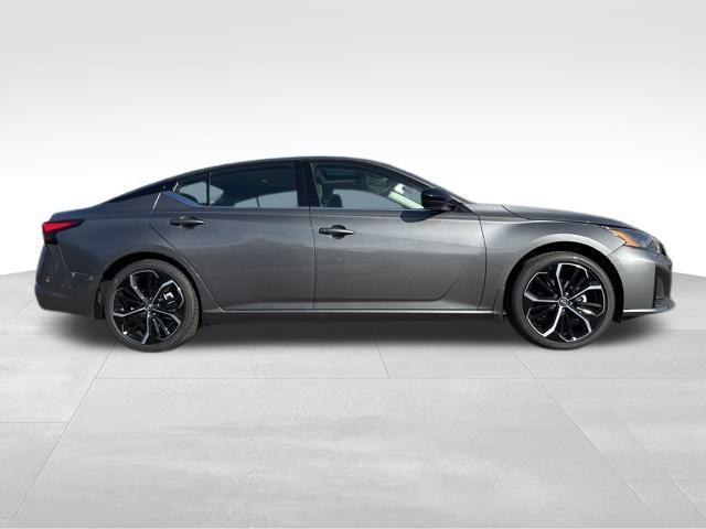 new 2025 Nissan Altima car, priced at $31,495