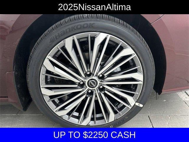 new 2025 Nissan Altima car, priced at $31,995