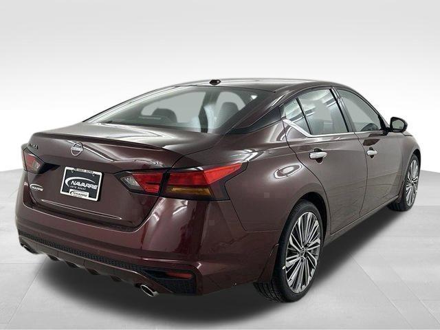 new 2025 Nissan Altima car, priced at $31,995