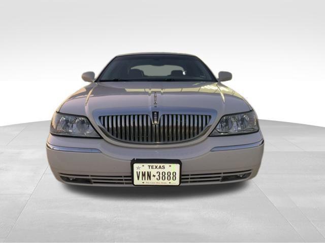 used 2007 Lincoln Town Car car, priced at $9,500