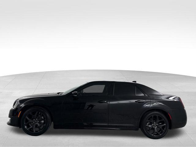 used 2022 Chrysler 300 car, priced at $26,995