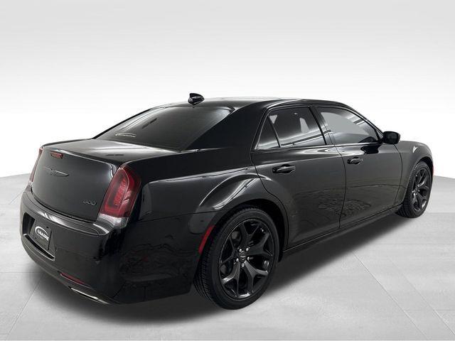 used 2022 Chrysler 300 car, priced at $26,995