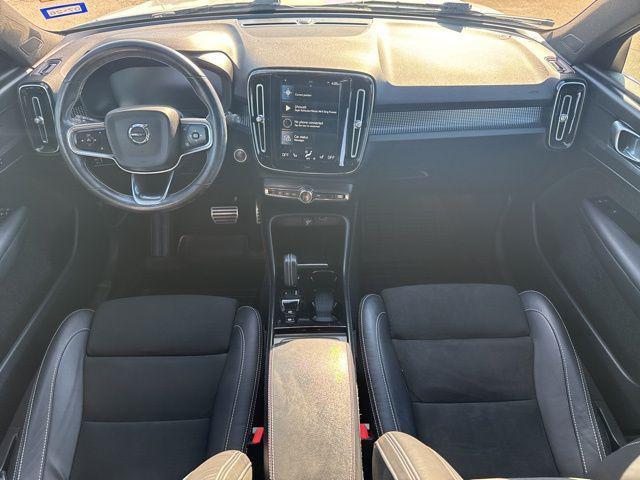used 2021 Volvo XC40 car, priced at $21,995