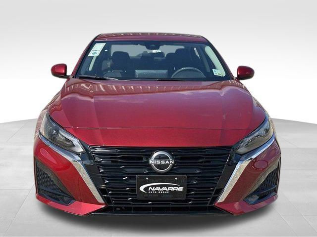 new 2025 Nissan Altima car, priced at $29,495