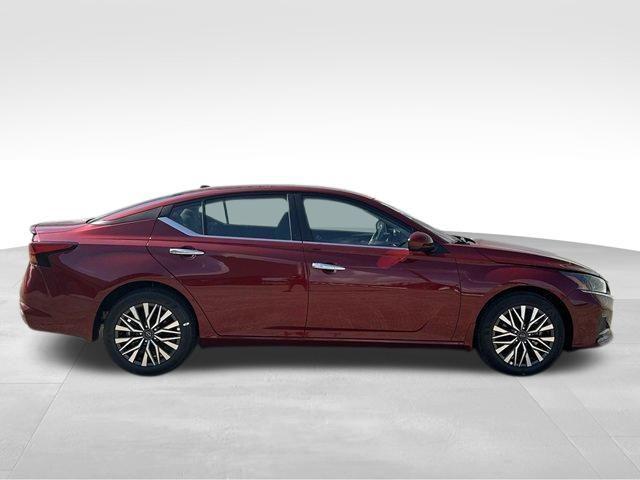 new 2025 Nissan Altima car, priced at $29,495