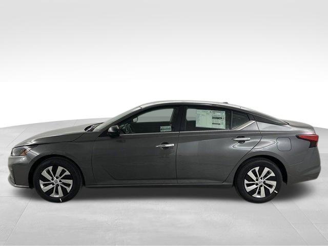 new 2025 Nissan Altima car, priced at $24,995