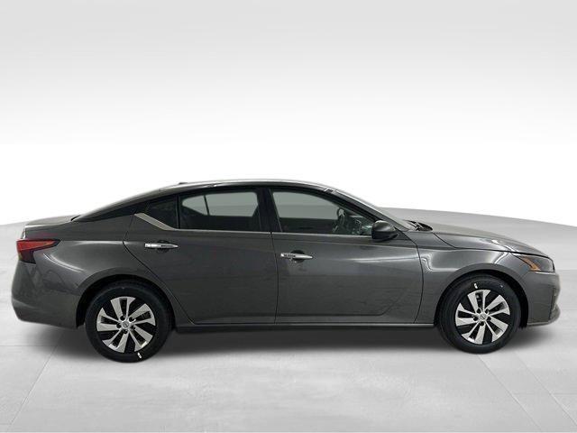 new 2025 Nissan Altima car, priced at $24,995