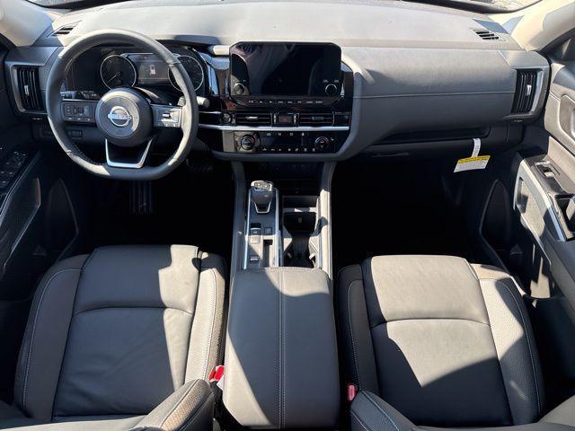 new 2025 Nissan Pathfinder car, priced at $36,605