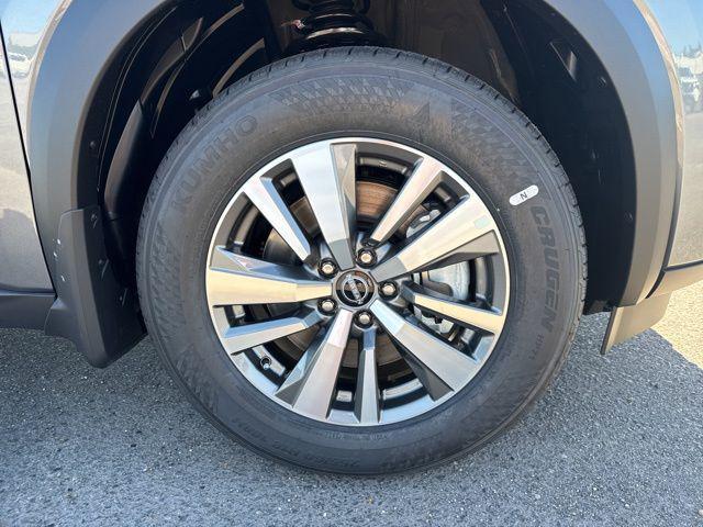 new 2025 Nissan Pathfinder car, priced at $36,605