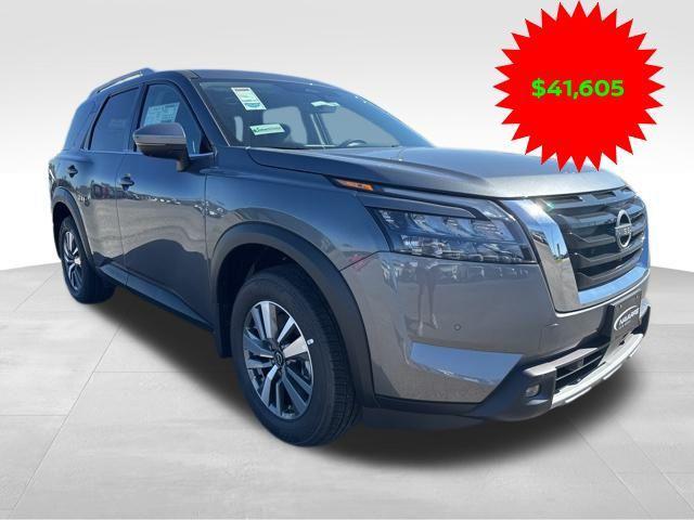 new 2025 Nissan Pathfinder car, priced at $36,605