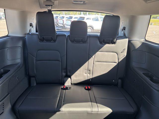 new 2025 Nissan Pathfinder car, priced at $36,605