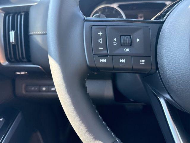 new 2025 Nissan Pathfinder car, priced at $36,605