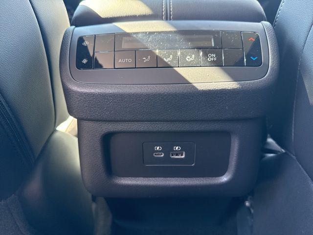 new 2025 Nissan Pathfinder car, priced at $36,605