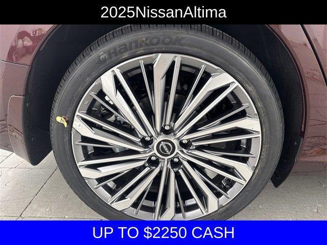 new 2025 Nissan Altima car, priced at $31,995