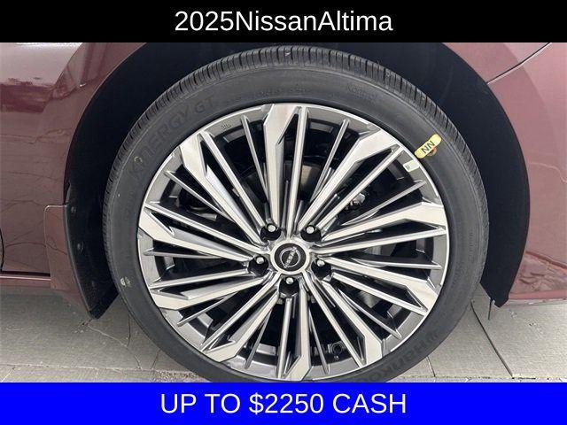 new 2025 Nissan Altima car, priced at $31,995