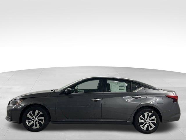 new 2025 Nissan Altima car, priced at $25,495