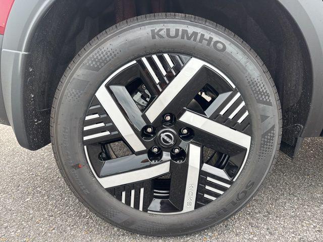 new 2025 Nissan Kicks car, priced at $22,660