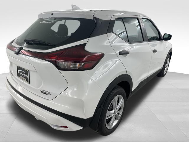 new 2024 Nissan Kicks car, priced at $21,995