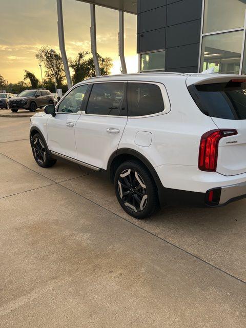 used 2023 Kia Telluride car, priced at $38,755