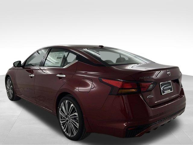 new 2025 Nissan Altima car, priced at $32,679