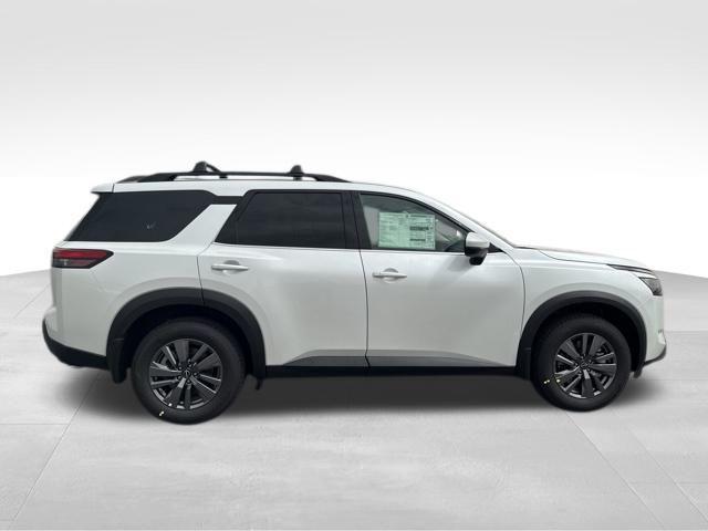 new 2025 Nissan Pathfinder car, priced at $40,112