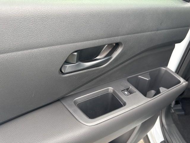 new 2025 Nissan Pathfinder car, priced at $40,112