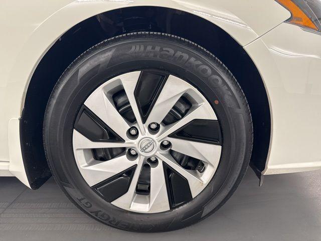 used 2025 Nissan Altima car, priced at $23,475