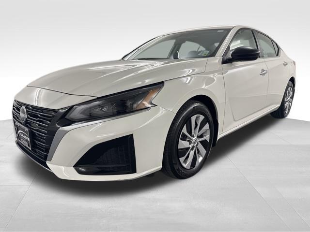 used 2025 Nissan Altima car, priced at $23,475