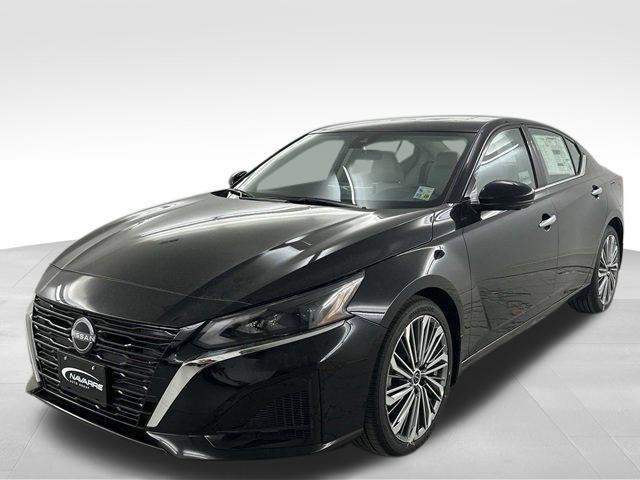 new 2025 Nissan Altima car, priced at $31,495