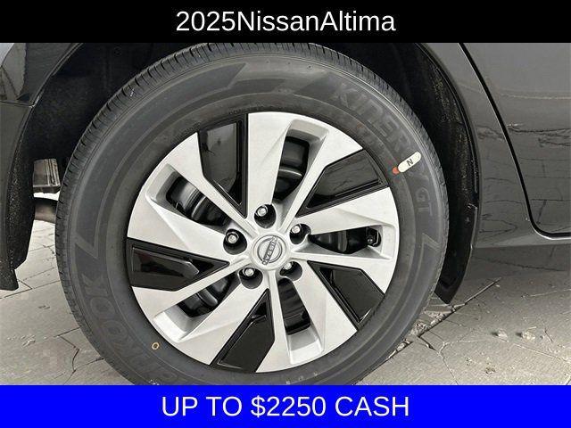 new 2025 Nissan Altima car, priced at $24,995