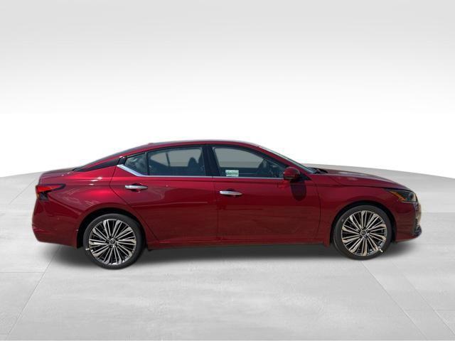new 2025 Nissan Altima car, priced at $33,430