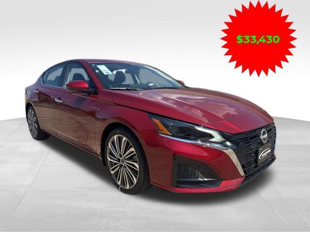 new 2025 Nissan Altima car, priced at $33,430